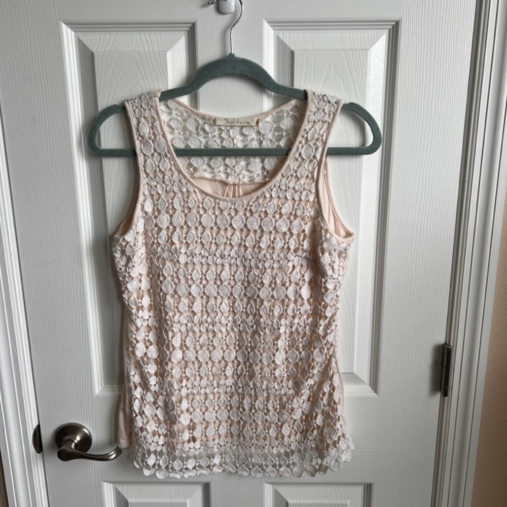 Solitaire Crochet Overlay Tank Top Sleeveless Layering Blouse Casual Medium
